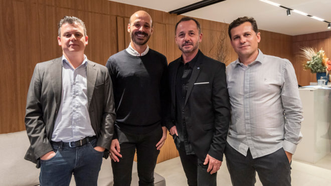 Os arquitetos que atuaram no Guará, Fabriccio Dequech Bettega (Desegno Sette), Renan Mutao e Ary Polis Jacobs, do Studio Architetonika Nomad, e Mauricio Scheidt Martins, também da Desegno Sette.