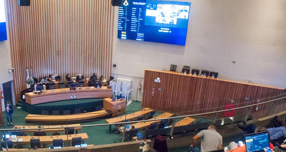Lei que regulamenta a educação domiciliar é aprovada no Distrito Federal